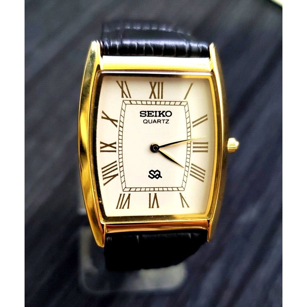 ARE Vintage Seiko New Old Stock Men's Classic Tank‎ Barrel Gold White Wa…